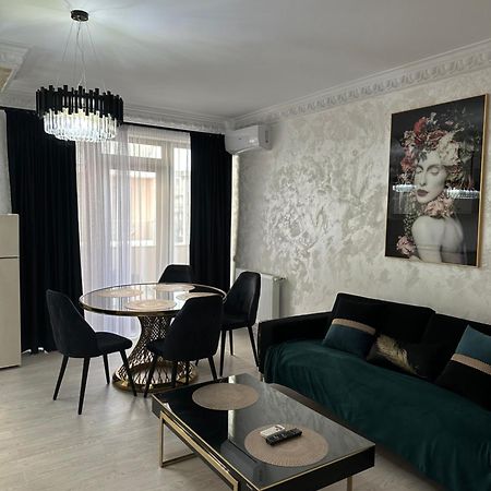 Apartament Simoni Ploieşti Exteriér fotografie