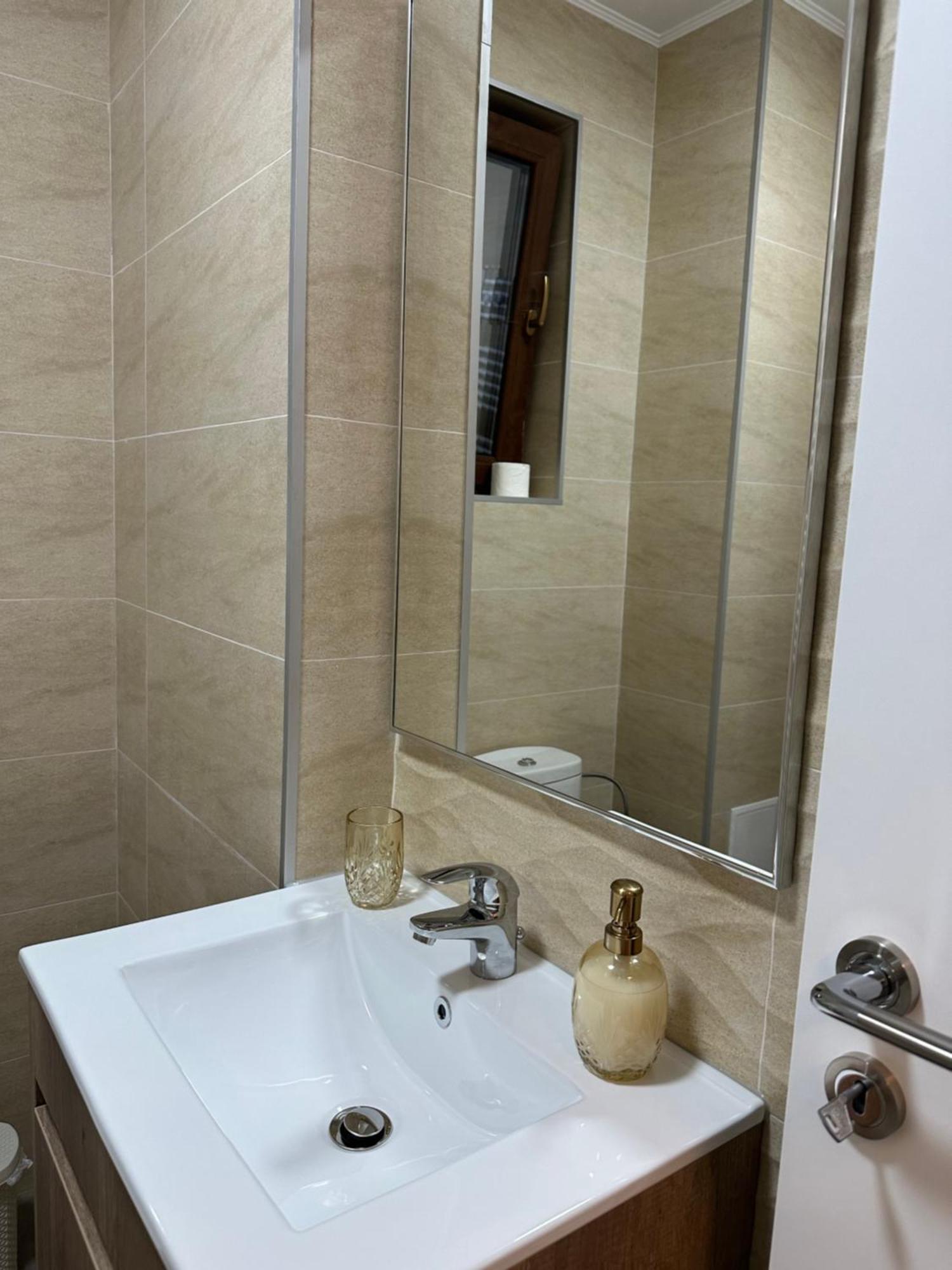 Apartament Simoni Ploieşti Exteriér fotografie