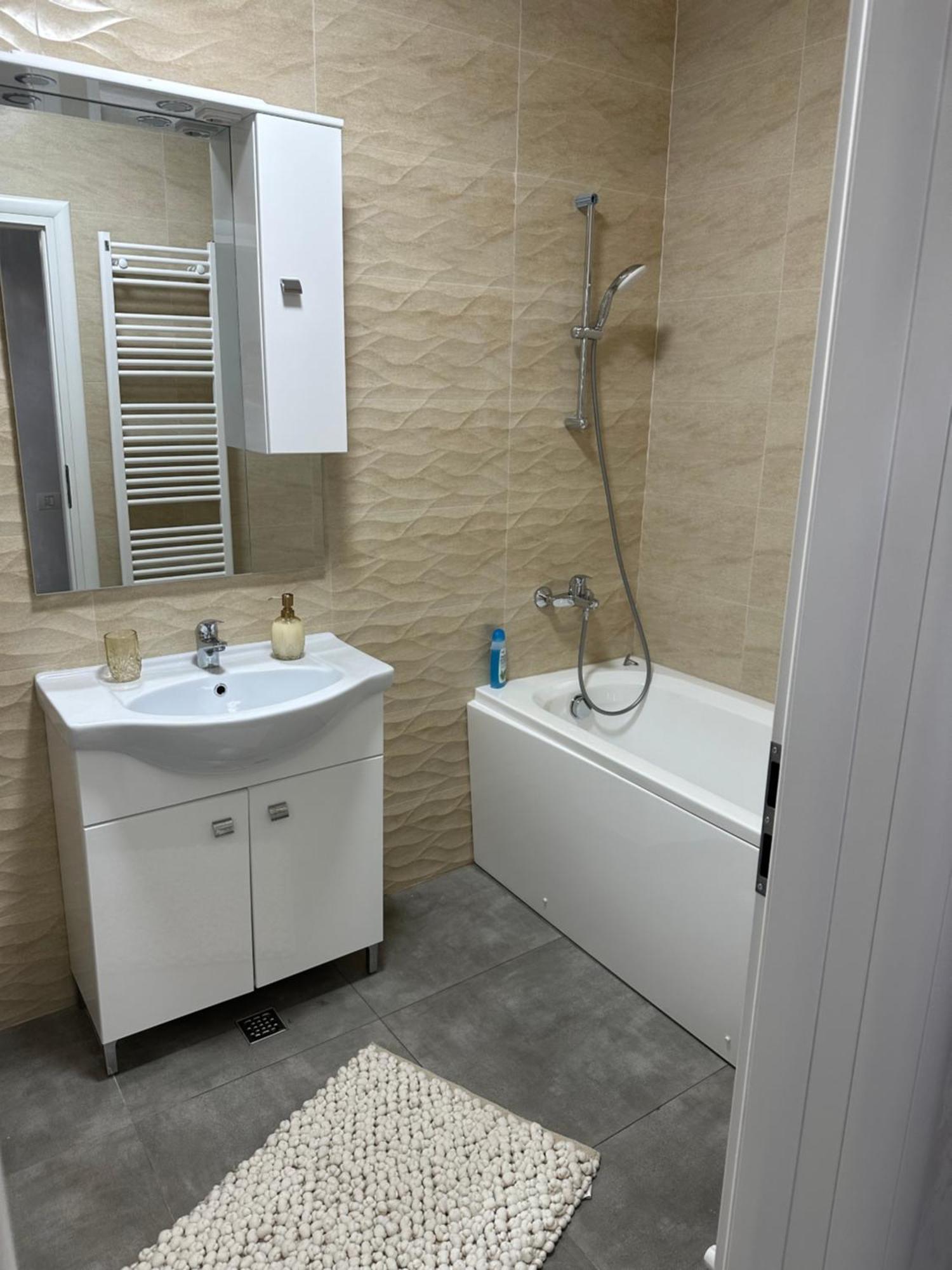 Apartament Simoni Ploieşti Exteriér fotografie